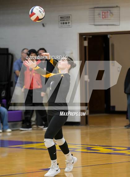 Thumbnail 3 in Arizona Lutheran Academy vs Phoenix Country Day (AIA 2A Division Semifinal)  photogallery.