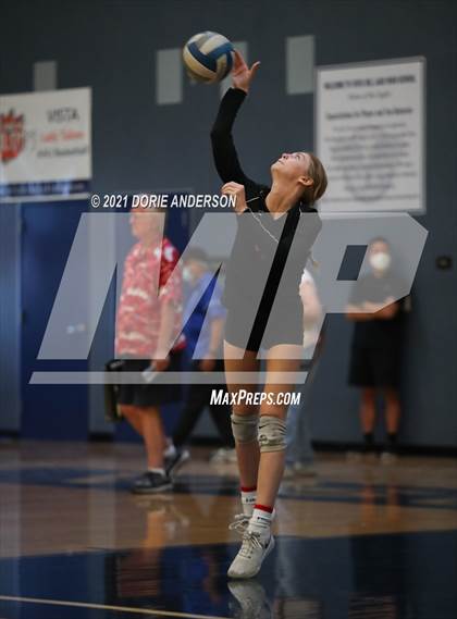 Thumbnail 2 in Folsom @ Vista del Lago photogallery.