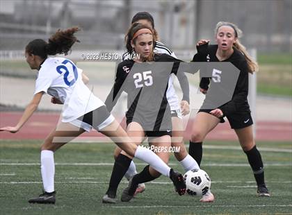 Thumbnail 2 in West Hills vs. San Clemente (Excalibur Tournament) photogallery.