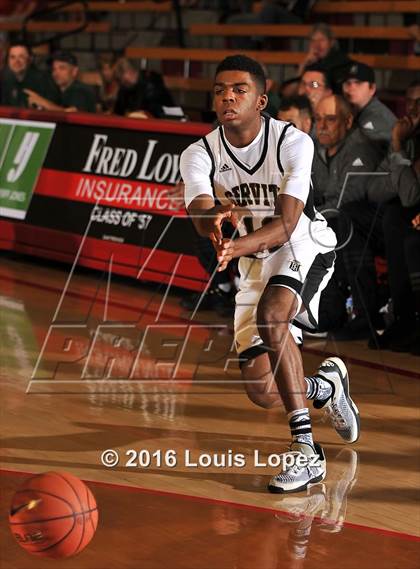 Thumbnail 1 in Servite vs. Ayala (Nike Extravaganza) photogallery.