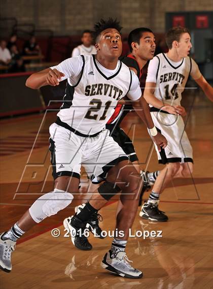 Thumbnail 3 in Servite vs. Ayala (Nike Extravaganza) photogallery.
