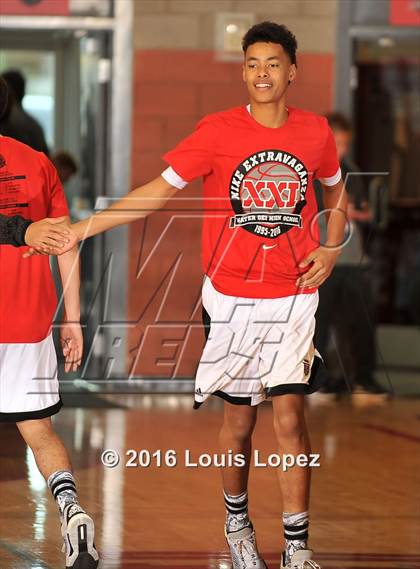 Thumbnail 1 in Servite vs. Ayala (Nike Extravaganza) photogallery.