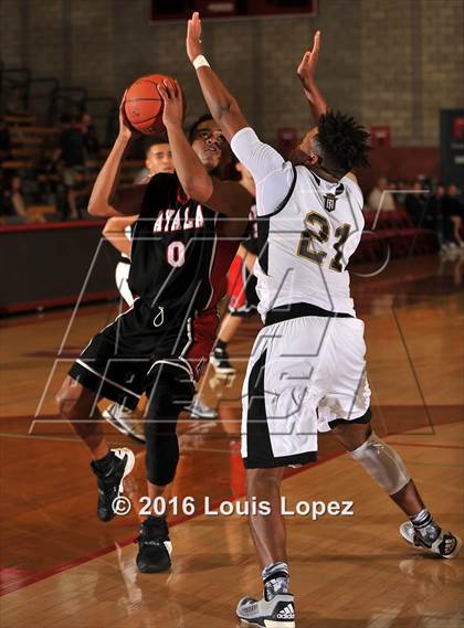 Thumbnail 3 in Servite vs. Ayala (Nike Extravaganza) photogallery.