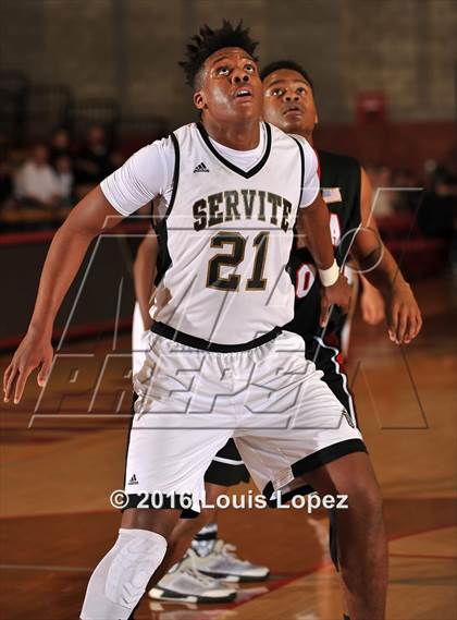 Thumbnail 3 in Servite vs. Ayala (Nike Extravaganza) photogallery.
