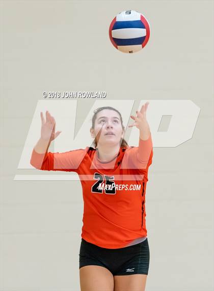 Thumbnail 2 in Mundelein vs. Libertyville photogallery.