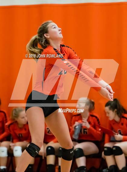 Thumbnail 2 in Mundelein vs. Libertyville photogallery.