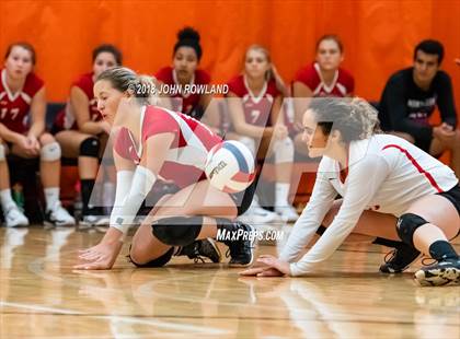 Thumbnail 2 in Mundelein vs. Libertyville photogallery.