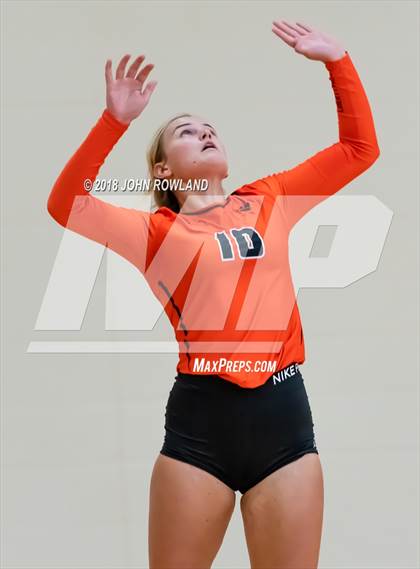 Thumbnail 3 in Mundelein vs. Libertyville photogallery.
