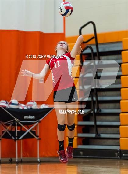 Thumbnail 3 in Mundelein vs. Libertyville photogallery.