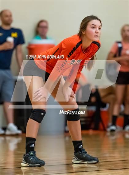 Thumbnail 2 in Mundelein vs. Libertyville photogallery.