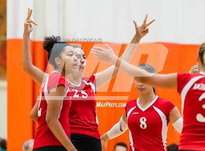 Thumbnail 3 in Mundelein vs. Libertyville photogallery.
