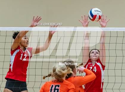 Thumbnail 3 in Mundelein vs. Libertyville photogallery.