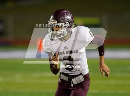 Thumbnail 2 in Falls City vs. Agua Dulce (UIL 2A Bi-District Playoffs) photogallery.