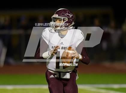 Thumbnail 3 in Falls City vs. Agua Dulce (UIL 2A Bi-District Playoffs) photogallery.