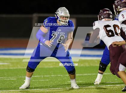 Thumbnail 3 in Falls City vs. Agua Dulce (UIL 2A Bi-District Playoffs) photogallery.