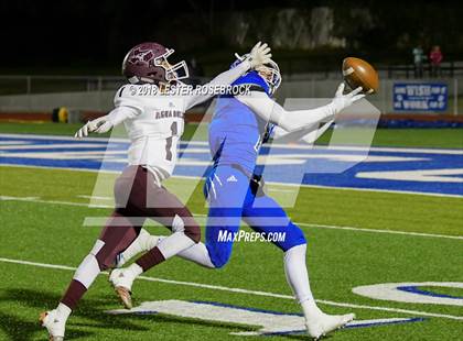 Thumbnail 2 in Falls City vs. Agua Dulce (UIL 2A Bi-District Playoffs) photogallery.