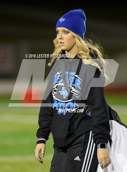 Thumbnail 2 in Falls City vs. Agua Dulce (UIL 2A Bi-District Playoffs) photogallery.