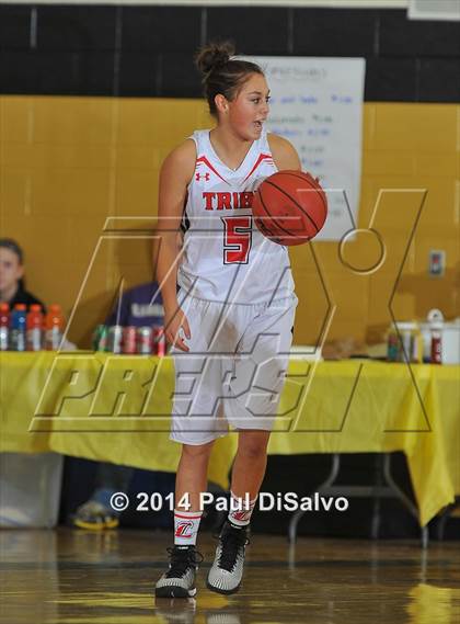Thumbnail 3 in Dakota Ridge vs. Loveland (Rock Canyon Tournament) photogallery.