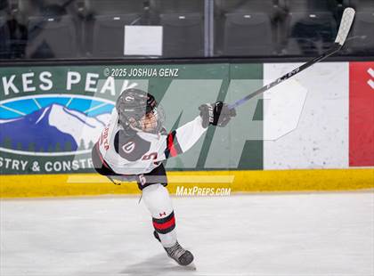 Thumbnail 3 in Summit vs. Glenwood Springs (CHSAA 4A Semi-Final) photogallery.