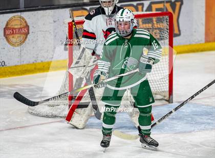 Thumbnail 3 in Summit vs. Glenwood Springs (CHSAA 4A Semi-Final) photogallery.