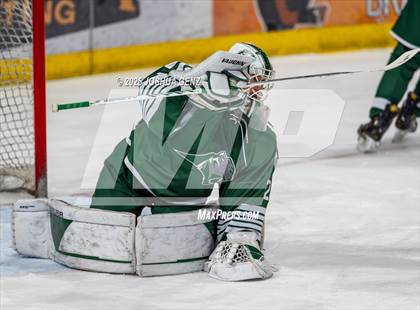Thumbnail 3 in Summit vs. Glenwood Springs (CHSAA 4A Semi-Final) photogallery.
