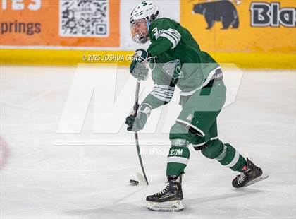 Thumbnail 3 in Summit vs. Glenwood Springs (CHSAA 4A Semi-Final) photogallery.