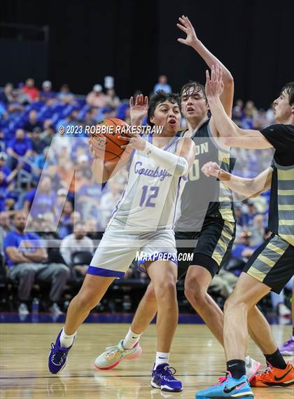 Thumbnail 1 in McMullen County vs. Jayton (UIL 1A Basketball State Semifinal) photogallery.