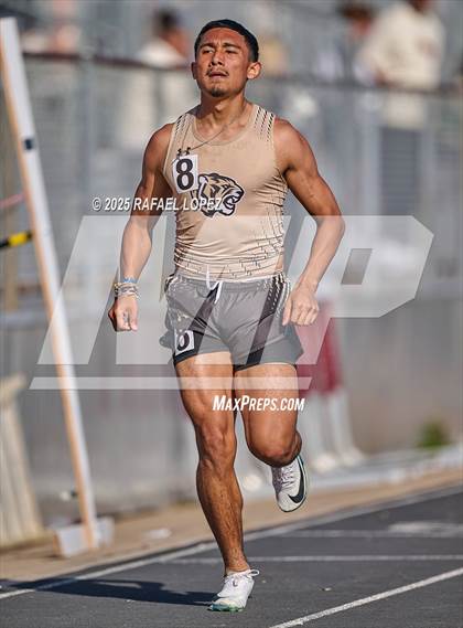 Thumbnail 2 in Lamar CISD Relays (200M) photogallery.
