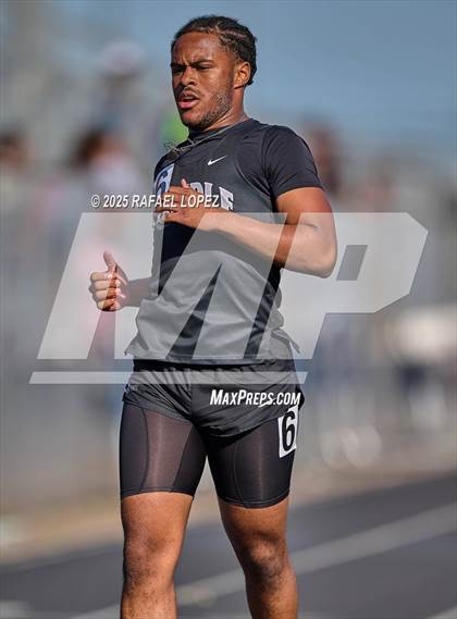 Thumbnail 2 in Lamar CISD Relays (200M) photogallery.