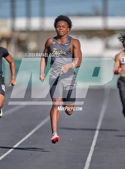 Thumbnail 3 in Lamar CISD Relays (200M) photogallery.