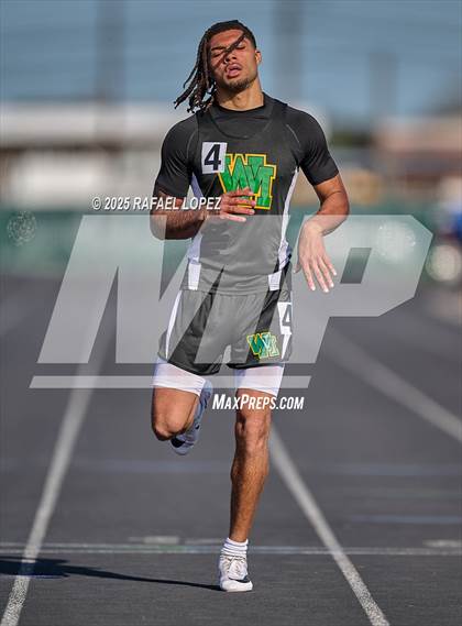 Thumbnail 2 in Lamar CISD Relays (200M) photogallery.