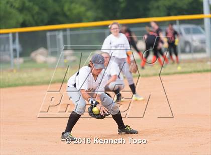 Thumbnail 2 in Providence Catholic @ TMI-Episcopal photogallery.