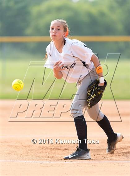 Thumbnail 2 in Providence Catholic @ TMI-Episcopal photogallery.