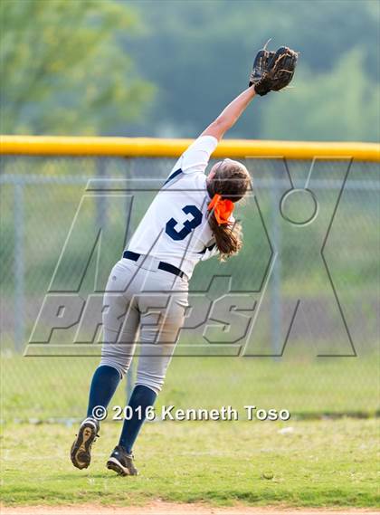 Thumbnail 1 in Providence Catholic @ TMI-Episcopal photogallery.
