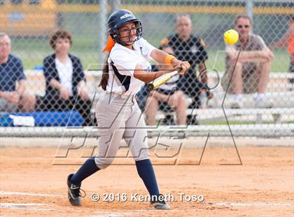Thumbnail 2 in Providence Catholic @ TMI-Episcopal photogallery.