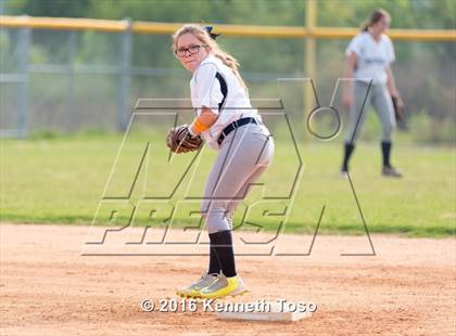 Thumbnail 2 in Providence Catholic @ TMI-Episcopal photogallery.