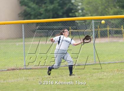Thumbnail 2 in Providence Catholic @ TMI-Episcopal photogallery.