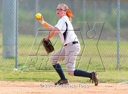 Thumbnail 3 in Providence Catholic @ TMI-Episcopal photogallery.