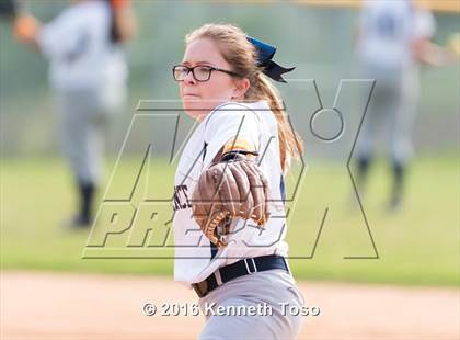 Thumbnail 2 in Providence Catholic @ TMI-Episcopal photogallery.