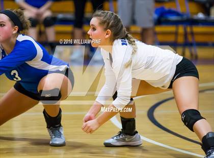 Thumbnail 3 in Spackenkill v Rondout Valley (Section 9 Class B Final) photogallery.