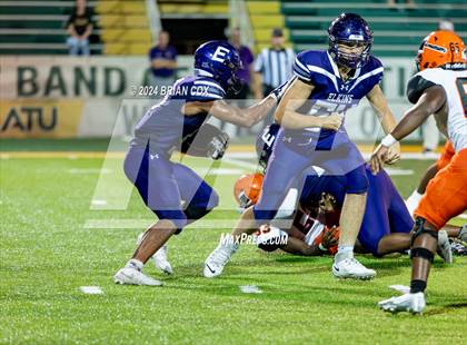 Thumbnail 1 in Warren @ Elkins photogallery.