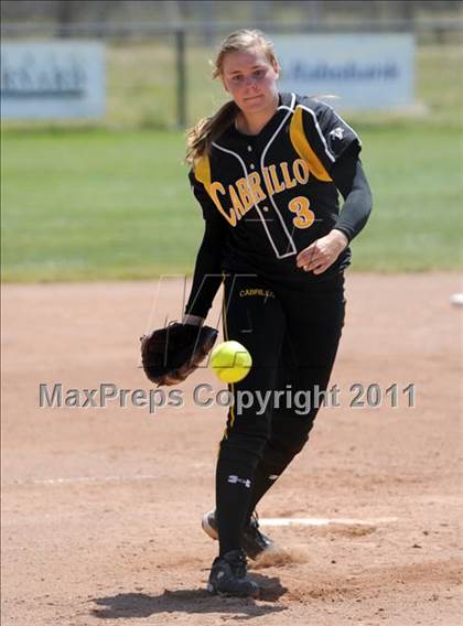 Thumbnail 2 in Cabrillo vs. Buena photogallery.