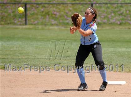 Thumbnail 2 in Cabrillo vs. Buena photogallery.