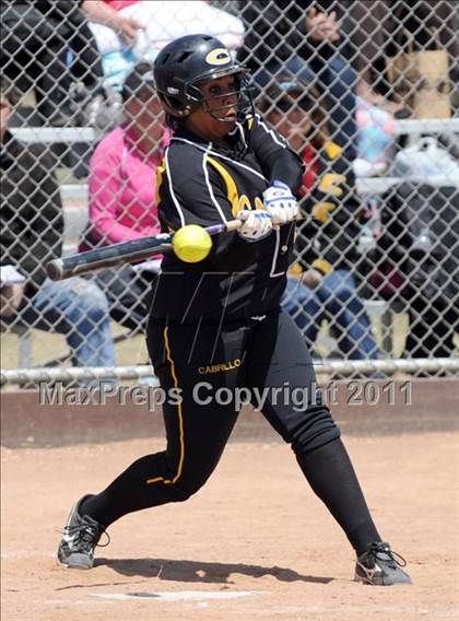Thumbnail 3 in Cabrillo vs. Buena photogallery.