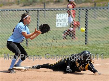 Thumbnail 1 in Cabrillo vs. Buena photogallery.