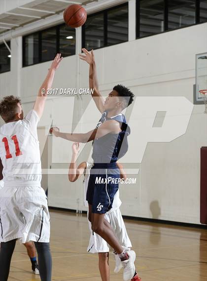 Thumbnail 2 in Pasadena vs. La Salle (La Canada Tournament) photogallery.