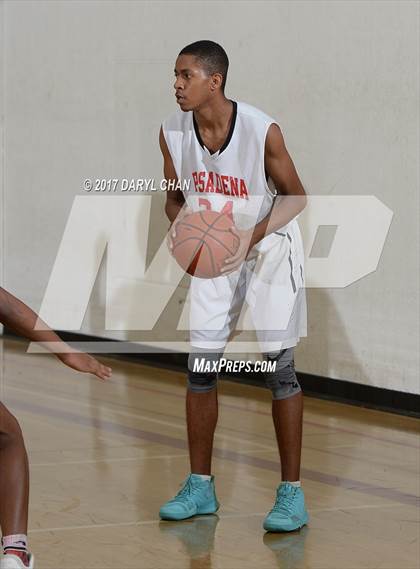 Thumbnail 1 in Pasadena vs. La Salle (La Canada Tournament) photogallery.