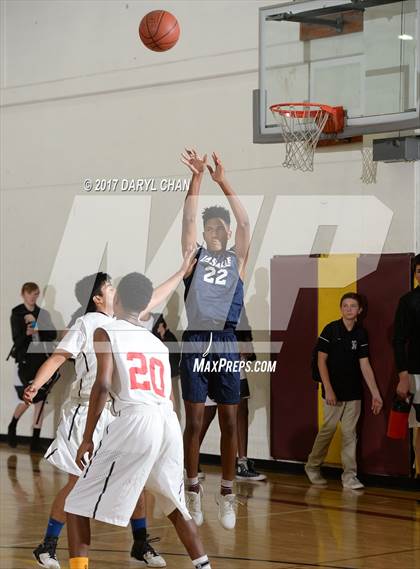 Thumbnail 2 in Pasadena vs. La Salle (La Canada Tournament) photogallery.