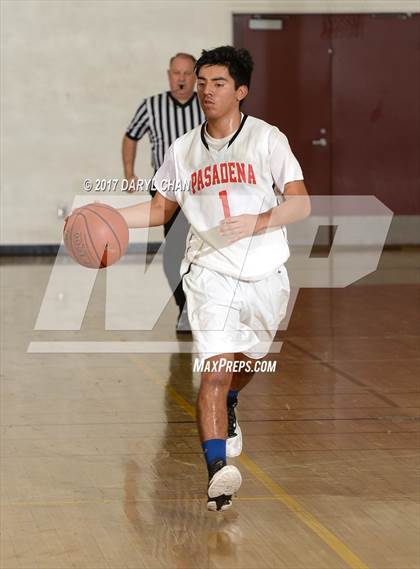 Thumbnail 2 in Pasadena vs. La Salle (La Canada Tournament) photogallery.