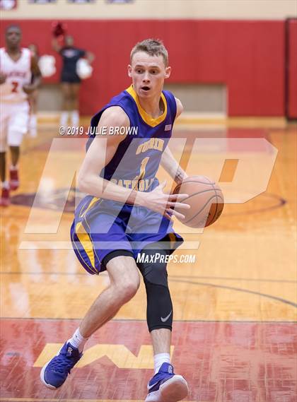 Thumbnail 2 in Guerin Catholic @ North Central photogallery.